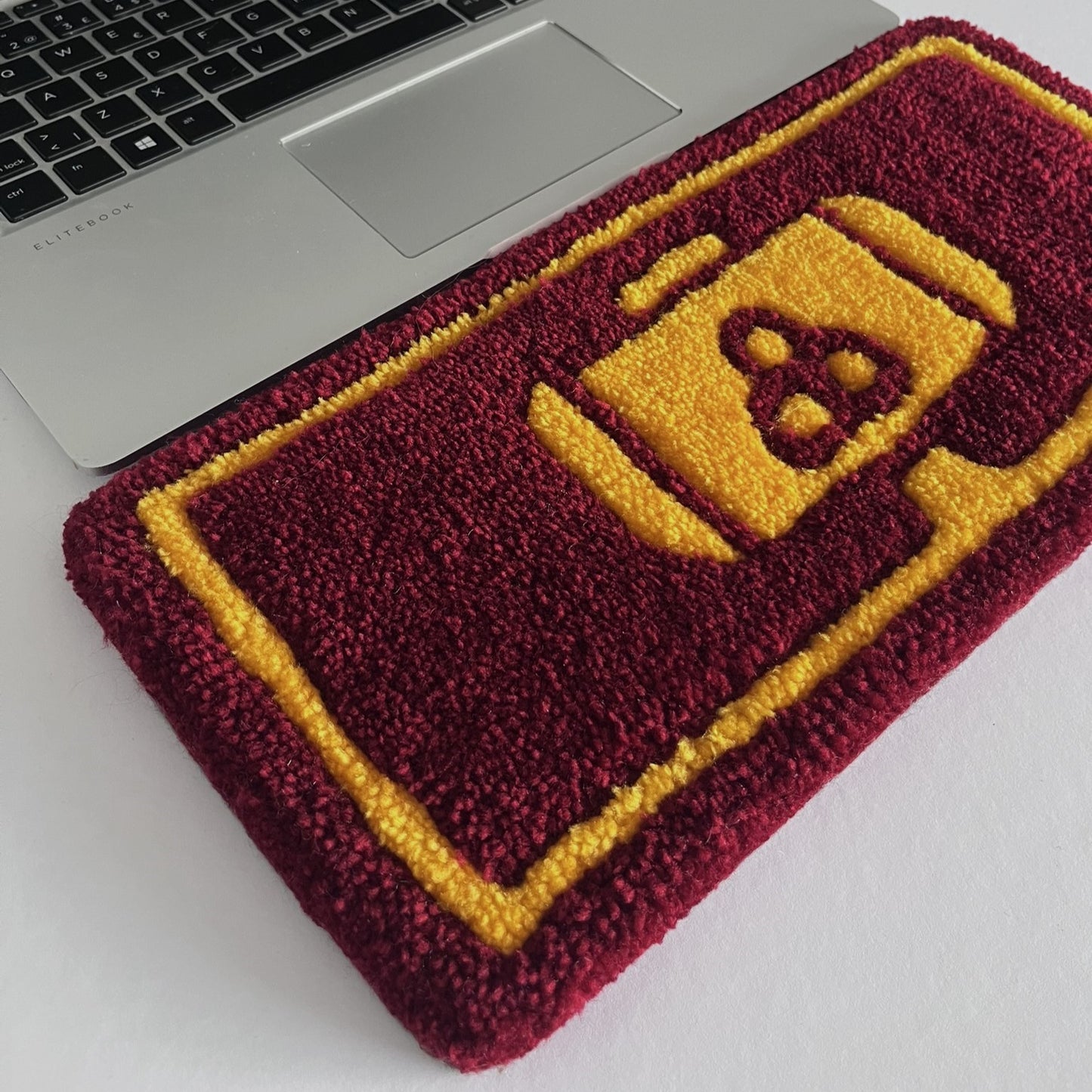 Kilimėlis prie klaviatūros „Toro kūjis“