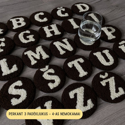 Padėkliukas su inicialu