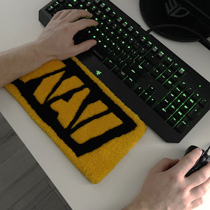 Kilimėlis prie klaviatūros „Navi“