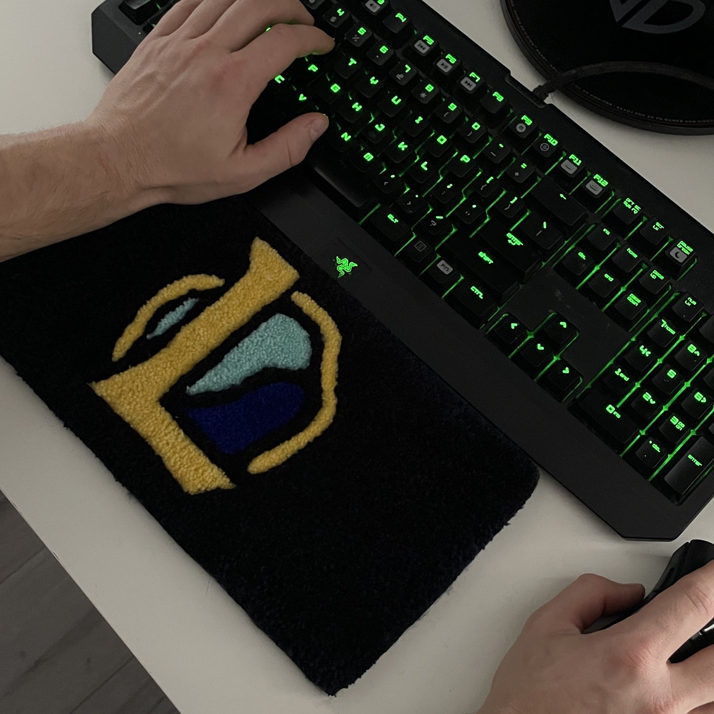 Kilimėlis prie klaviatūros „League of Legends“