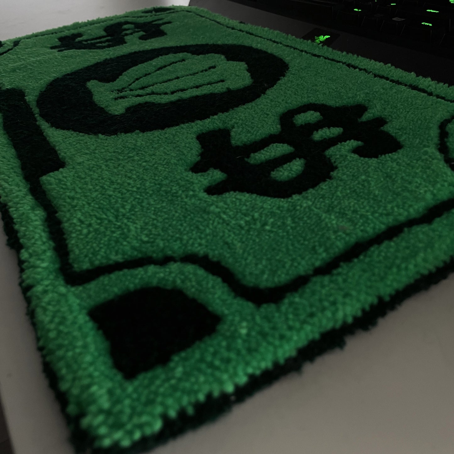 Kilimėlis prie klaviatūros „Doleris“