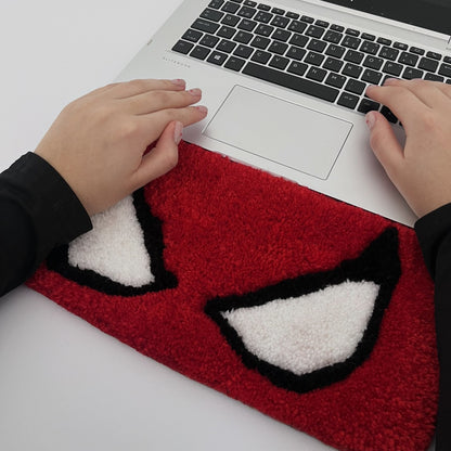 Kilimėlis prie klaviatūros „Žmogus voras“