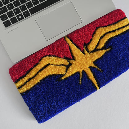 Kilimėlis prie klaviatūros „Kapitonė Marvel“