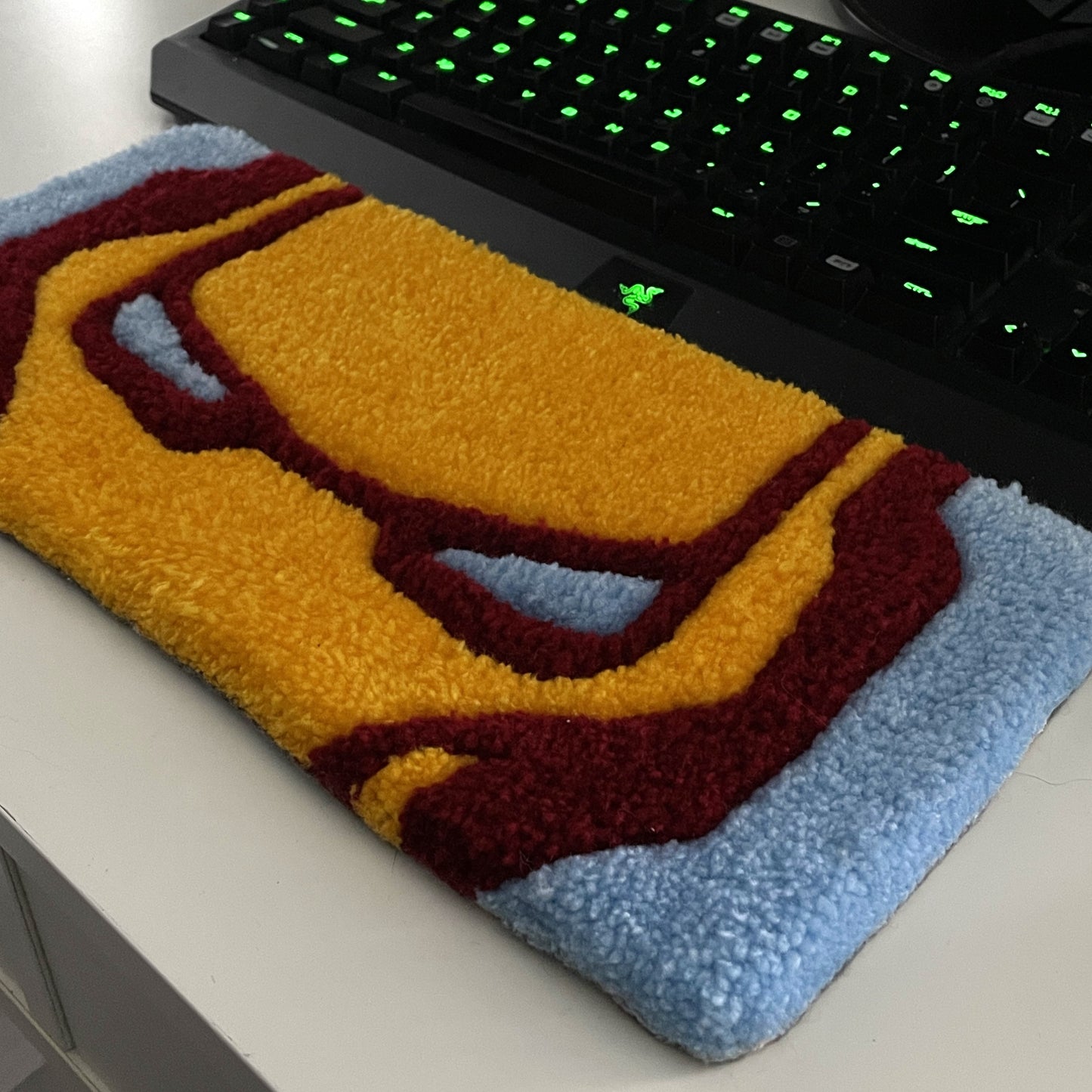 Kilimėlis prie klaviatūros „Geležinis žmogus“