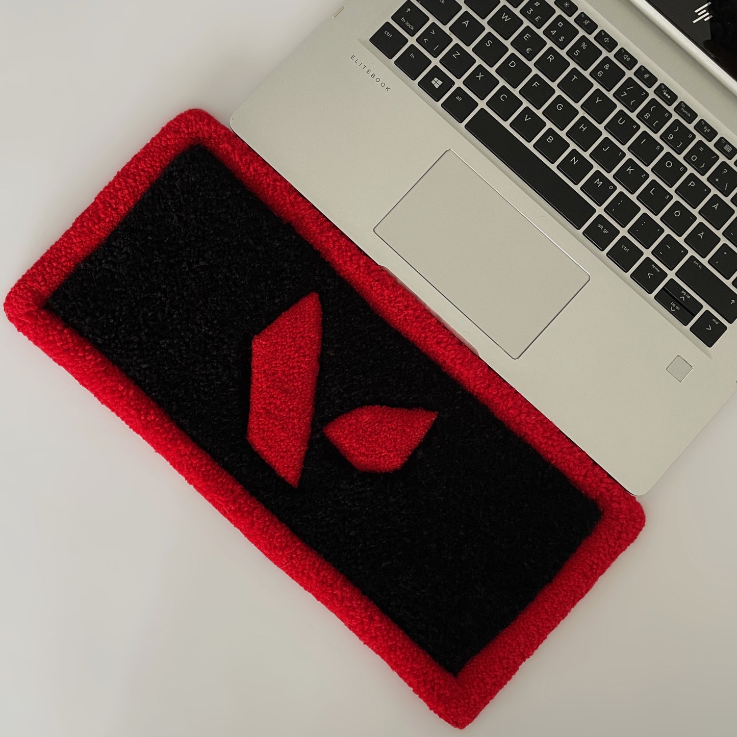 Kilimėlis prie klaviatūros „Valorant“